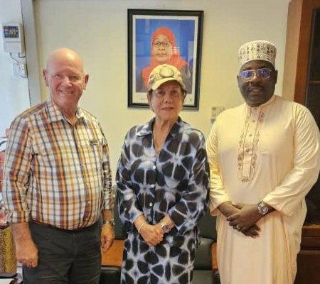Tanzania's Tourism PS, Dr. Hassan Abbasi, met with Alain St. Ange, a well-known and respected Tourism Consultant from Africa, at his offices in Dar es Salaam