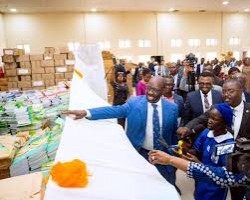 Edo State Government Distributes 3.3m Books to Public Schools in Edo in five(5) years.
